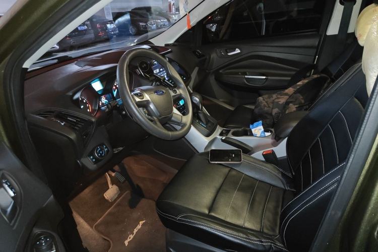 Used Ford Kuga 2015 1.5L GTDi Two-Wheel-Drive Comfort Model Driver Seat