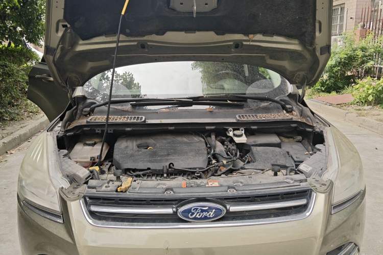 Used Ford Kuga 2015 1.5L GTDi Two-Wheel Drive Fashion Edition Engine Bay