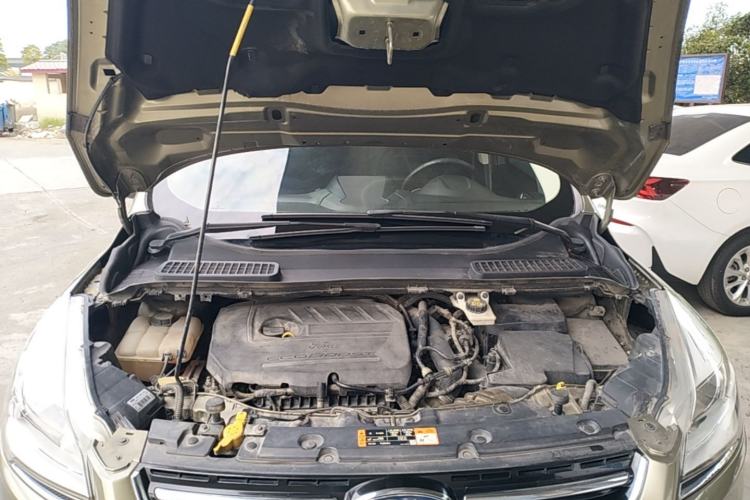 Used Ford Kuga 2015 1.5L GTDi Two-Wheel Drive Fashion Edition Engine Bay
