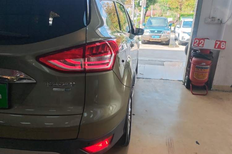 Used Ford Kuga 2015 1.5L GTDi Four-Wheel-Drive Elite Model Exterior 1