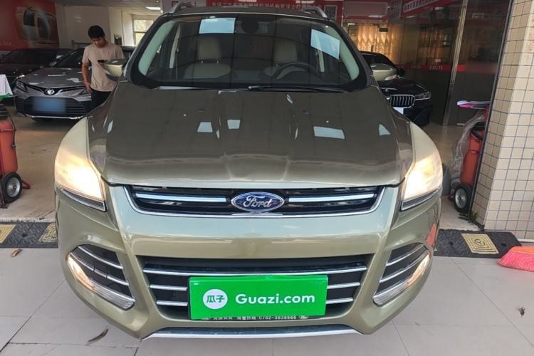 Used Ford Kuga 2015 1.5L GTDi Four-Wheel-Drive Elite Model Front