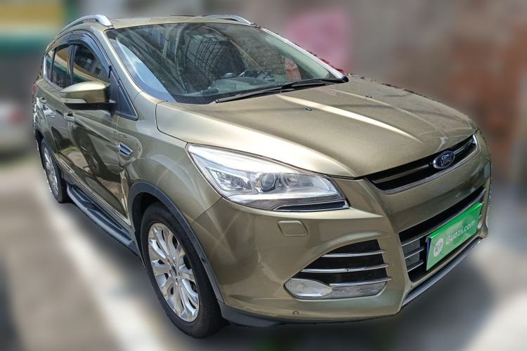 Used Ford Kuga 2015 2.0L GTDi Four-Wheel Drive Prestige Model Front Right 45 Deg