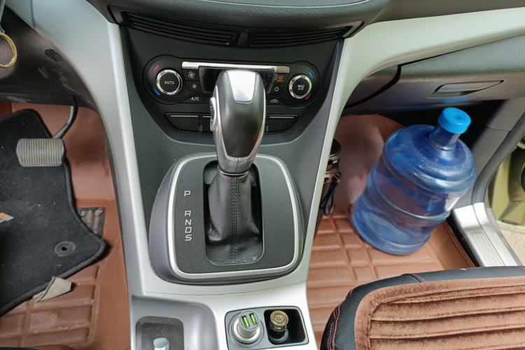 Used Ford Kuga 2015 1.5L GTDi Two-Wheel Drive Fashion Edition Gear Lever