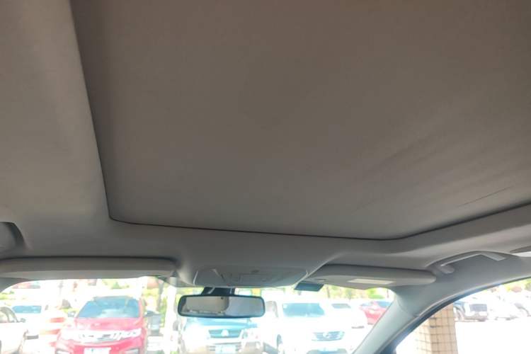 Used Ford Kuga 2015 1.5L GTDi Four-Wheel-Drive Elite Model Headliner