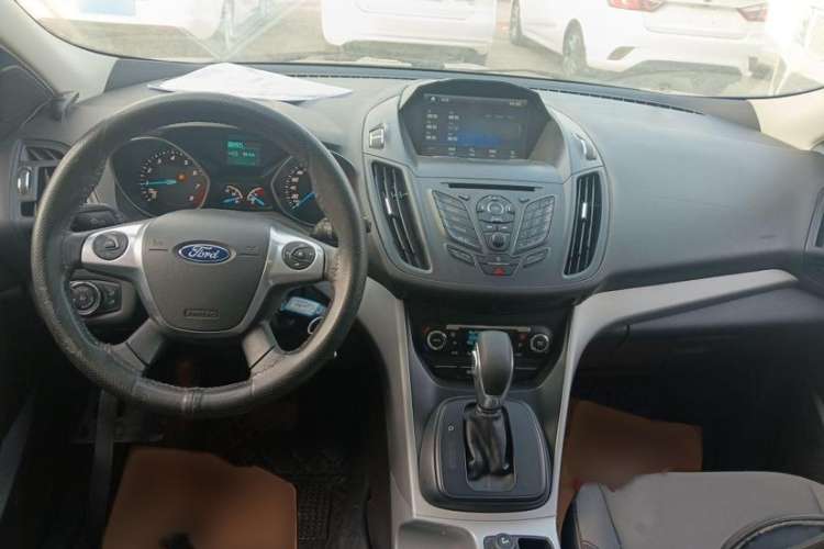 Used Ford Kuga 2015 1.5L GTDi Two-Wheel-Drive Comfort Model Interior 1