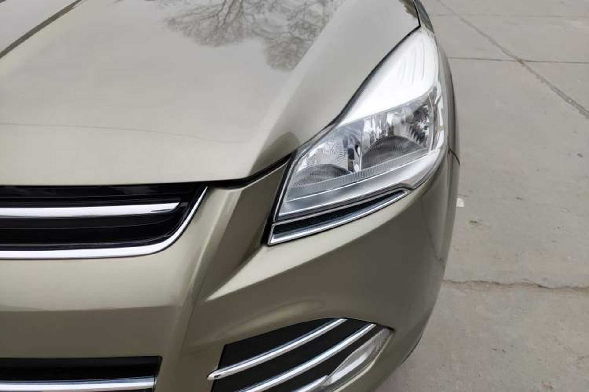 Used Ford Kuga 2015 2.0L GTDi Four-Wheel Drive Elite Model Left Front Headlight