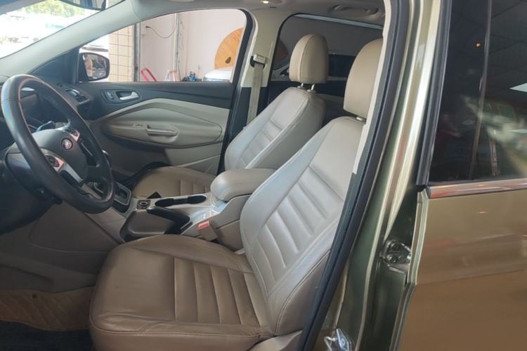 Used Ford Kuga 2015 1.5L GTDi Four-Wheel-Drive Elite Model Left Front Seat