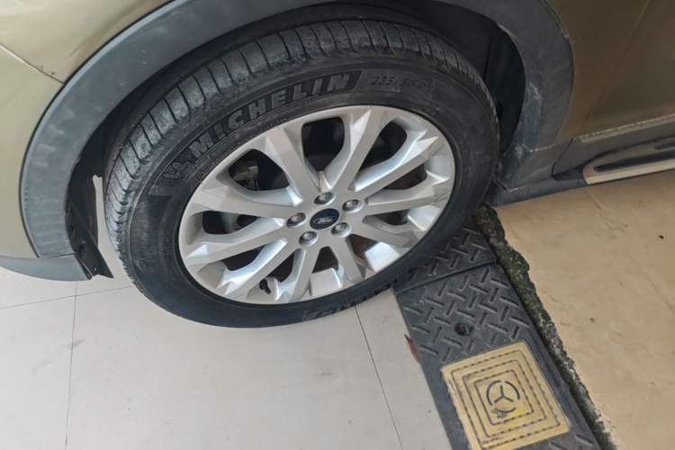 Used Ford Kuga 2015 1.5L GTDi Four-Wheel-Drive Elite Model Left Front Wheel Hub