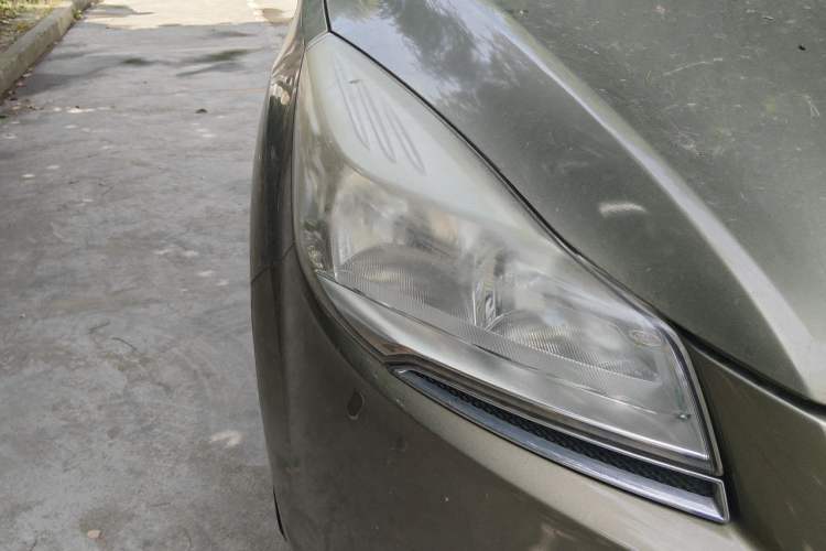 Used Ford Kuga 2015 1.5L GTDi Two-Wheel Drive Fashion Edition Right Front Headlight