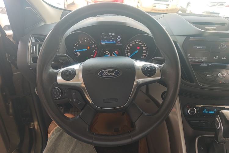 Used Ford Kuga 2015 1.5L GTDi Four-Wheel-Drive Elite Model Steering Wheel