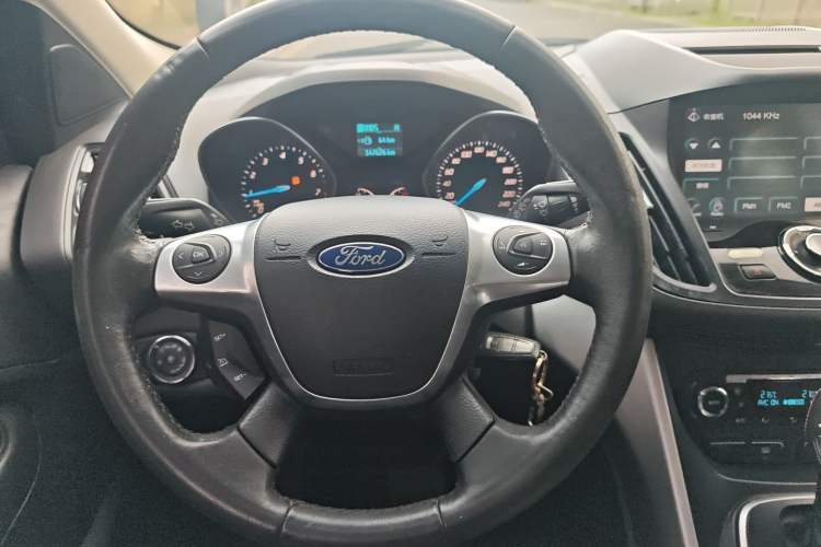 Used Ford Kuga 2015 1.5L GTDi Two-Wheel Drive Fashion Edition Steering Wheel