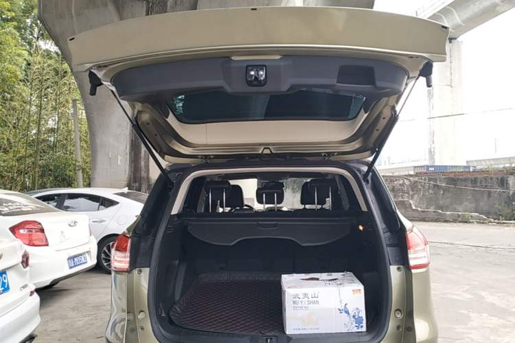 Used Ford Kuga 2015 1.5L GTDi Two-Wheel Drive Fashion Edition Trunk