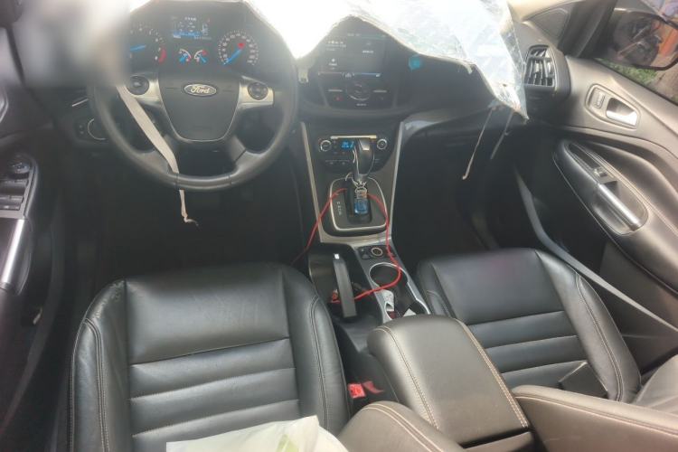 Used Ford Kuga 2015 2.0L GTDi Four-Wheel Drive Prestige Model Center Console