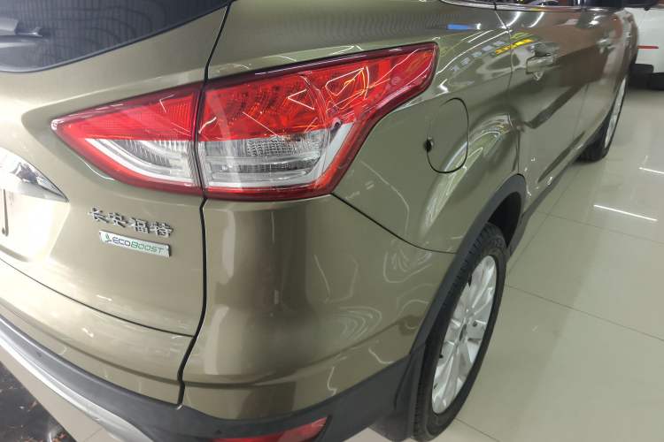 Used Ford Kuga 2015 1.5L GTDi Two-Wheel Drive Fashion Edition Exterior 6