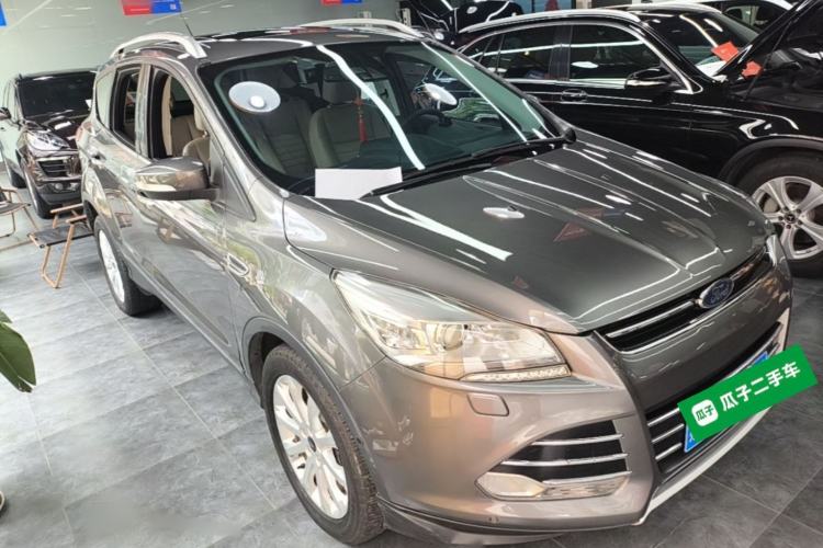Used Ford Kuga 2015 2.0L GTDi Four-Wheel Drive Prestige Model Front Right 45 Deg