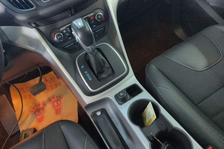 Used Ford Kuga 2015 1.5L GTDi Two-Wheel Drive Fashion Edition Gear Lever
