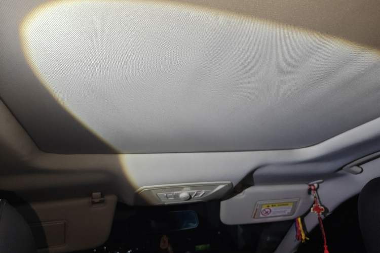 Used Ford Kuga 2015 2.0L GTDi Four-Wheel Drive Prestige Model Headliner