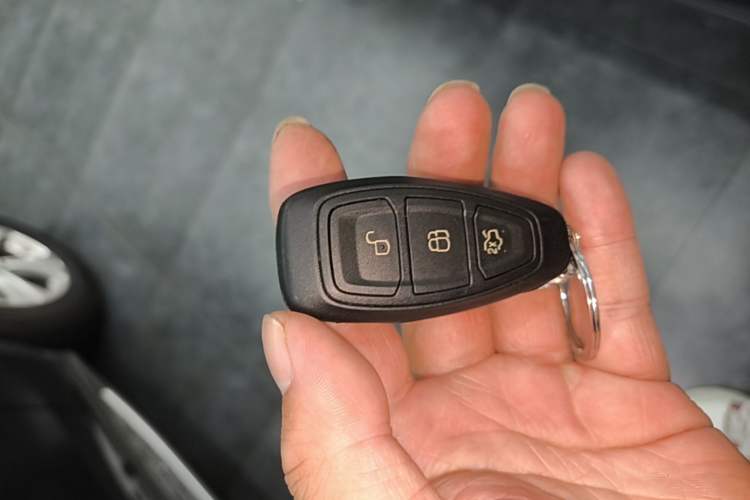 Used Ford Kuga 2015 2.0L GTDi Four-Wheel Drive Prestige Model Interior 1