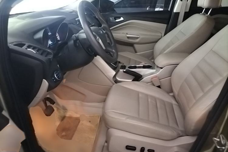 Used Ford Kuga 2015 1.5L GTDi Four-Wheel-Drive Elite Model Left Front Seat