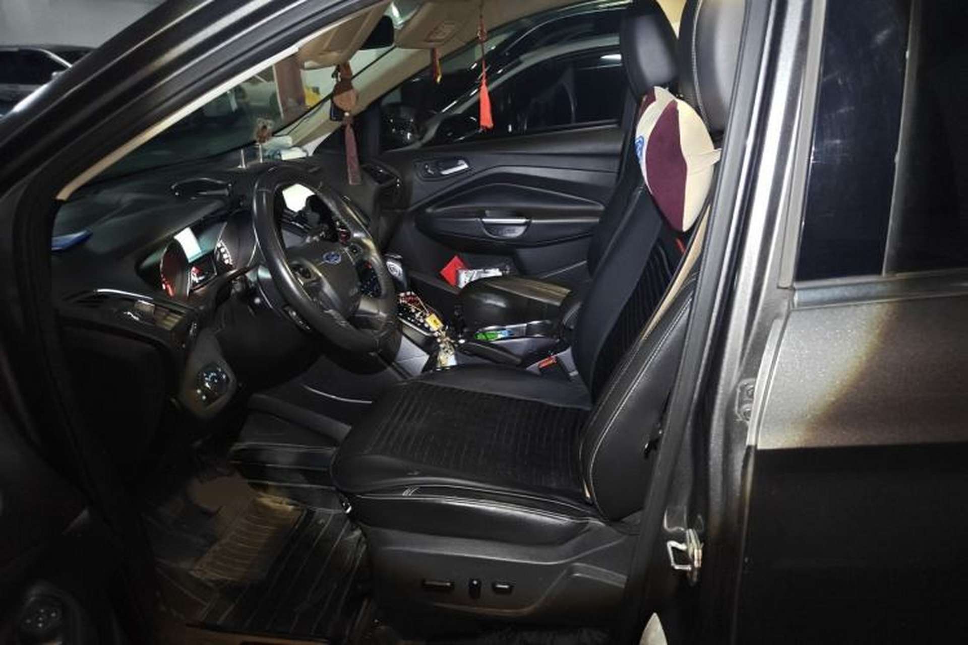 Used Ford Kuga 2015 2.0L GTDi Four-Wheel Drive Prestige Model Left Front Seat