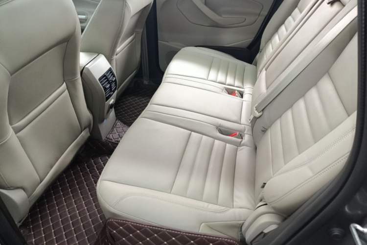 Used Ford Kuga 2015 2.0L GTDi Four-Wheel Drive Prestige Model Left Rear Seat
