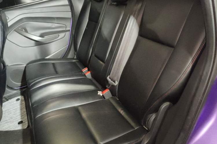 Used Ford Kuga 2015 1.5L GTDi Two-Wheel-Drive Comfort Model Left Rear Seat