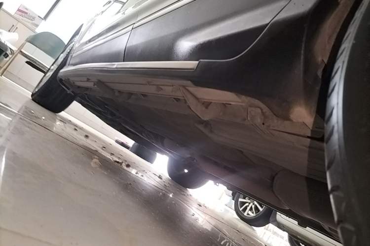 Used Ford Kuga 2015 1.5L GTDi Four-Wheel-Drive Elite Model Left Side Sill