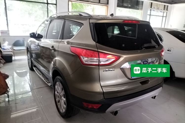 Used Ford Kuga 2015 1.5L GTDi Four-Wheel-Drive Elite Model Rear Left 45 Deg