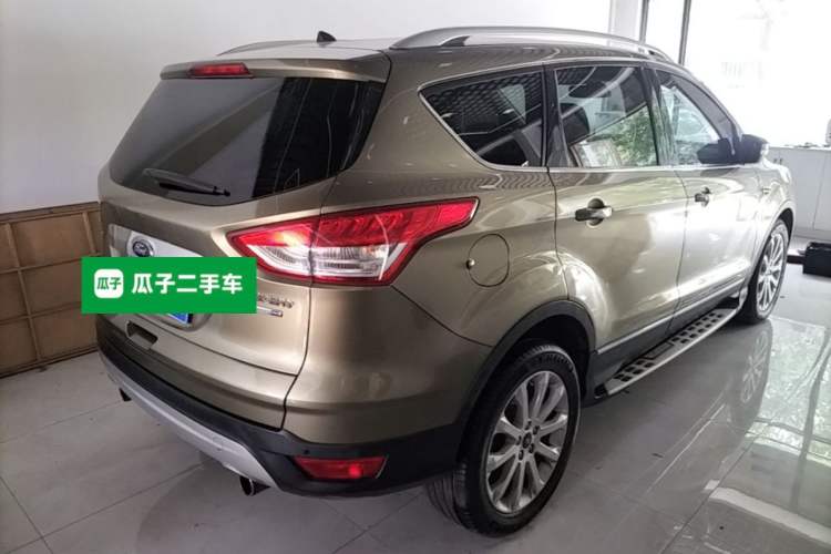 Used Ford Kuga 2015 1.5L GTDi Four-Wheel-Drive Elite Model Rear Right 45 Deg