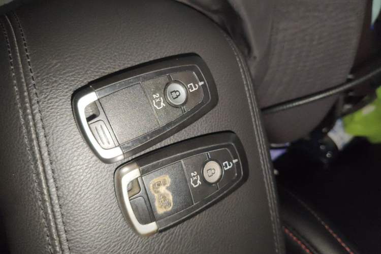 Used Ford Kuga 2015 1.5L GTDi Two-Wheel-Drive Comfort Model Vehicle Key