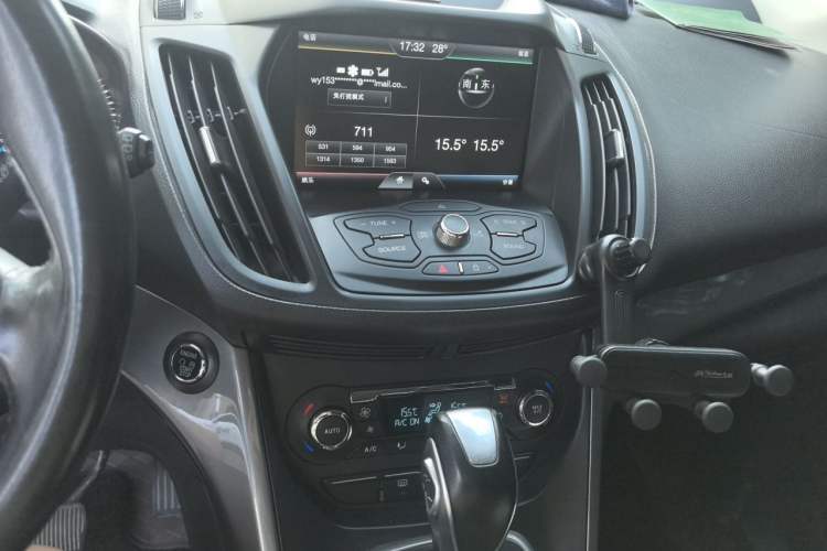 Used Ford Kuga 2015 1.5L GTDi Four-Wheel-Drive Elite Model Audio And AC Panel