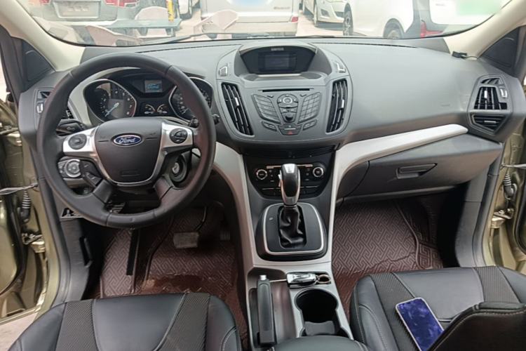 Used Ford Kuga 2015 1.5L GTDi Two-Wheel Drive Fashion Edition Center Console