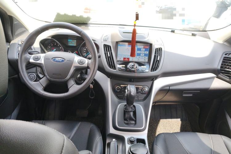 Used Ford Kuga 2015 1.5L GTDi Two-Wheel Drive Fashion Edition Center Console