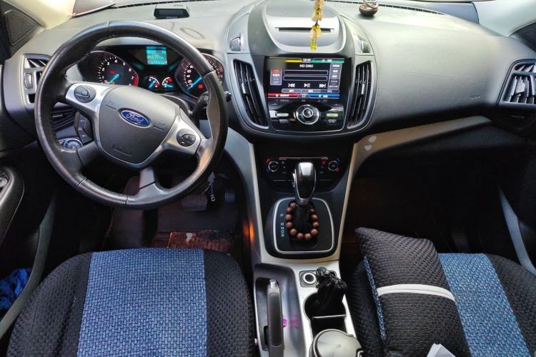 Used Ford Kuga 2015 1.5L GTDi Two-Wheel Drive Fashion Edition Center Console