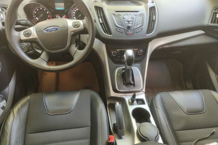 Used Ford Kuga 2015 1.5L GTDi Two-Wheel Drive Fashion Edition Center Console