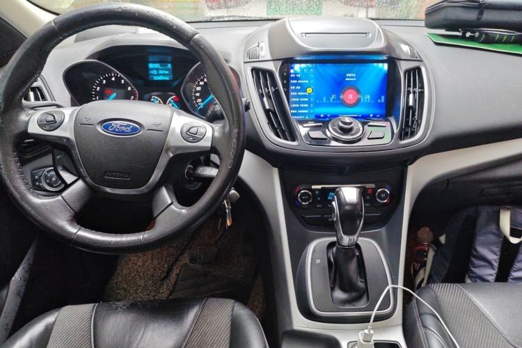 Used Ford Kuga 2015 1.5L GTDi Two-Wheel Drive Fashion Edition Center Console