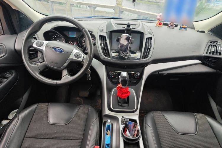 Used Ford Kuga 2015 1.5L GTDi Two-Wheel Drive Fashion Edition Center Console