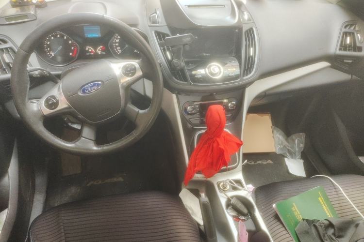 Used Ford Kuga 2015 1.5L GTDi Two-Wheel Drive Fashion Edition Center Console