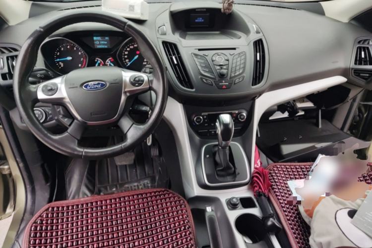 Used Ford Kuga 2015 1.5L GTDi Two-Wheel Drive Fashion Edition Center Console