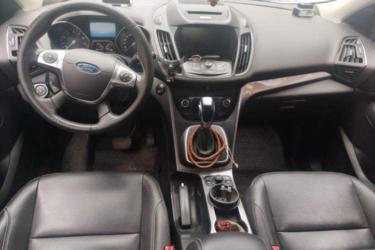Used Ford Kuga 2015 2.0L GTDi Four-Wheel Drive Elite Model Center Console