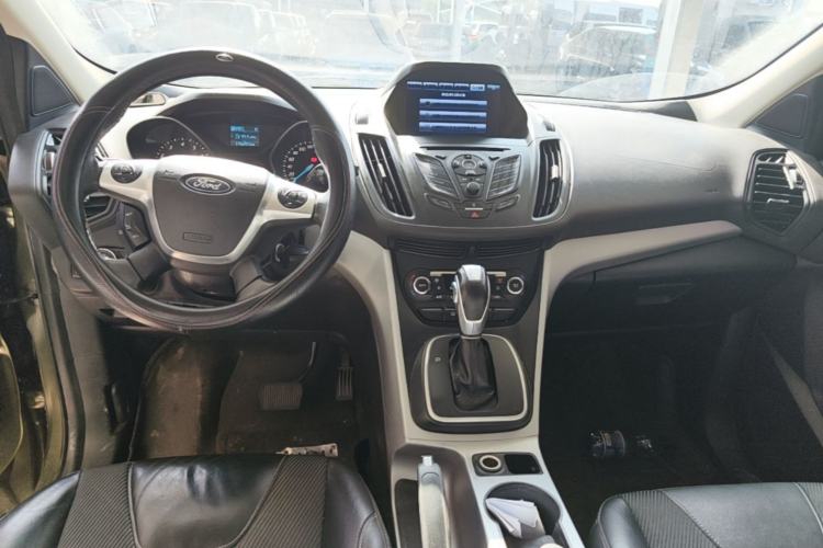 Used Ford Kuga 2015 1.5L GTDi Two-Wheel Drive Fashion Edition Center Console