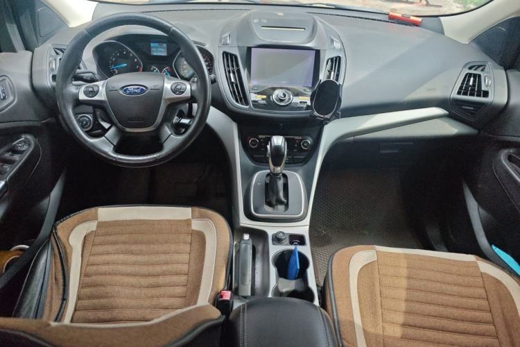 Used Ford Kuga 2015 1.5L GTDi Two-Wheel Drive Fashion Edition Center Console