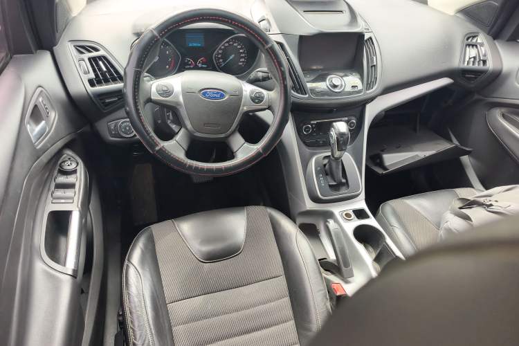 Used Ford Kuga 2015 1.5L GTDi Two-Wheel Drive Fashion Edition Center Console