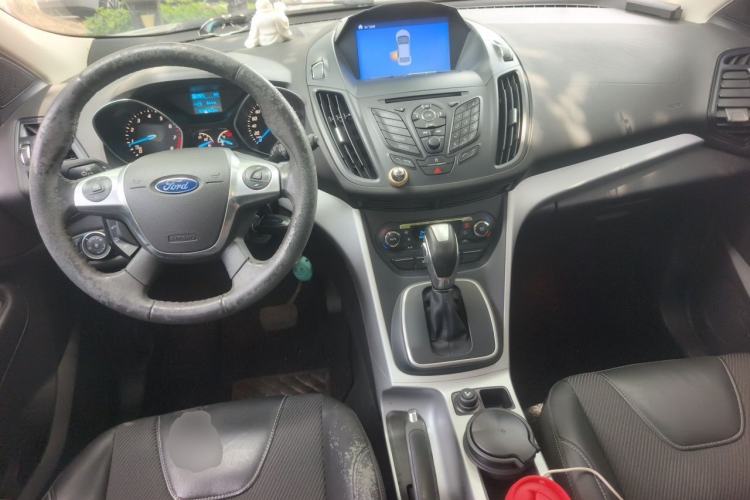 Used Ford Kuga 2015 1.5L GTDi Two-Wheel Drive Fashion Edition Center Console