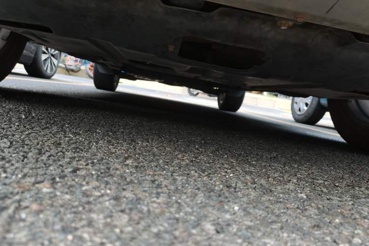 Used Ford Kuga 2015 1.5L GTDi Two-Wheel-Drive Comfort Model Chassis Front