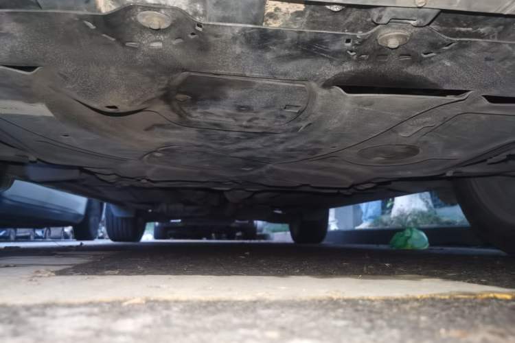 Used Ford Kuga 2015 1.5L GTDi Four-Wheel-Drive Elite Model Chassis Front