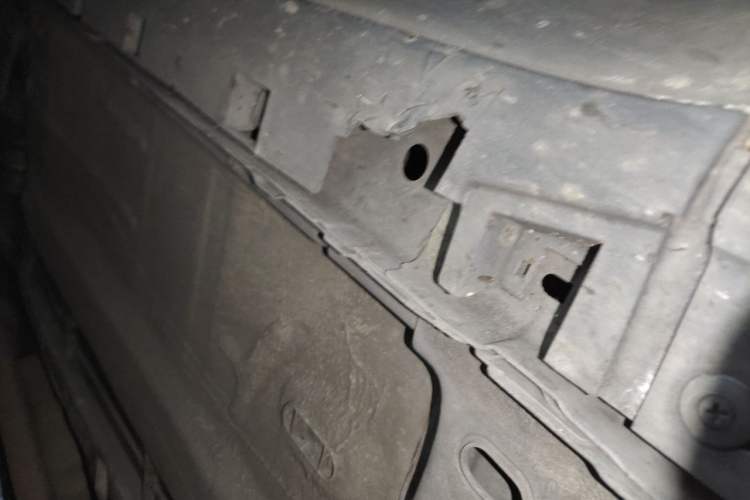 Used Ford Kuga 2015 1.5L GTDi Two-Wheel-Drive Comfort Model Chassis Front Right