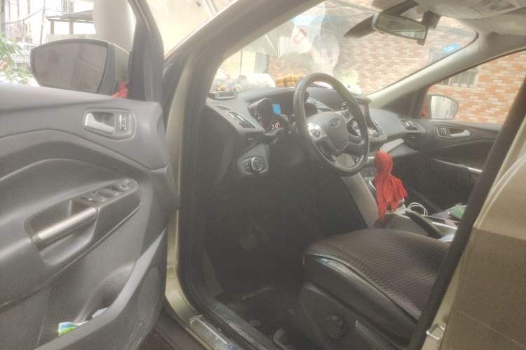 Used Ford Kuga 2015 1.5L GTDi Two-Wheel Drive Fashion Edition Driver Seat