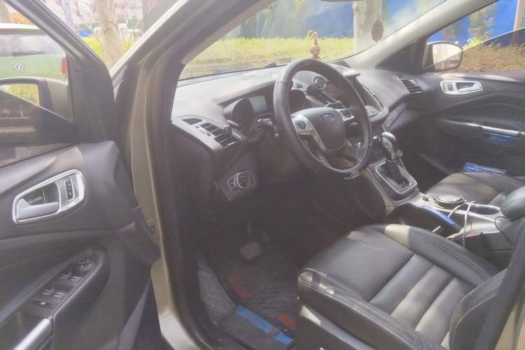Used Ford Kuga 2015 1.5L GTDi Four-Wheel-Drive Elite Model Driver Seat