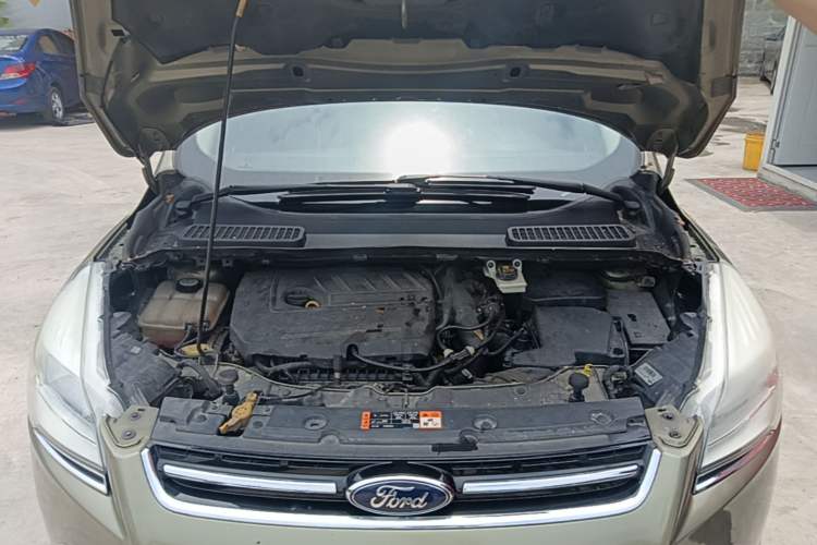 Used Ford Kuga 2015 1.5L GTDi Two-Wheel Drive Fashion Edition Engine Bay